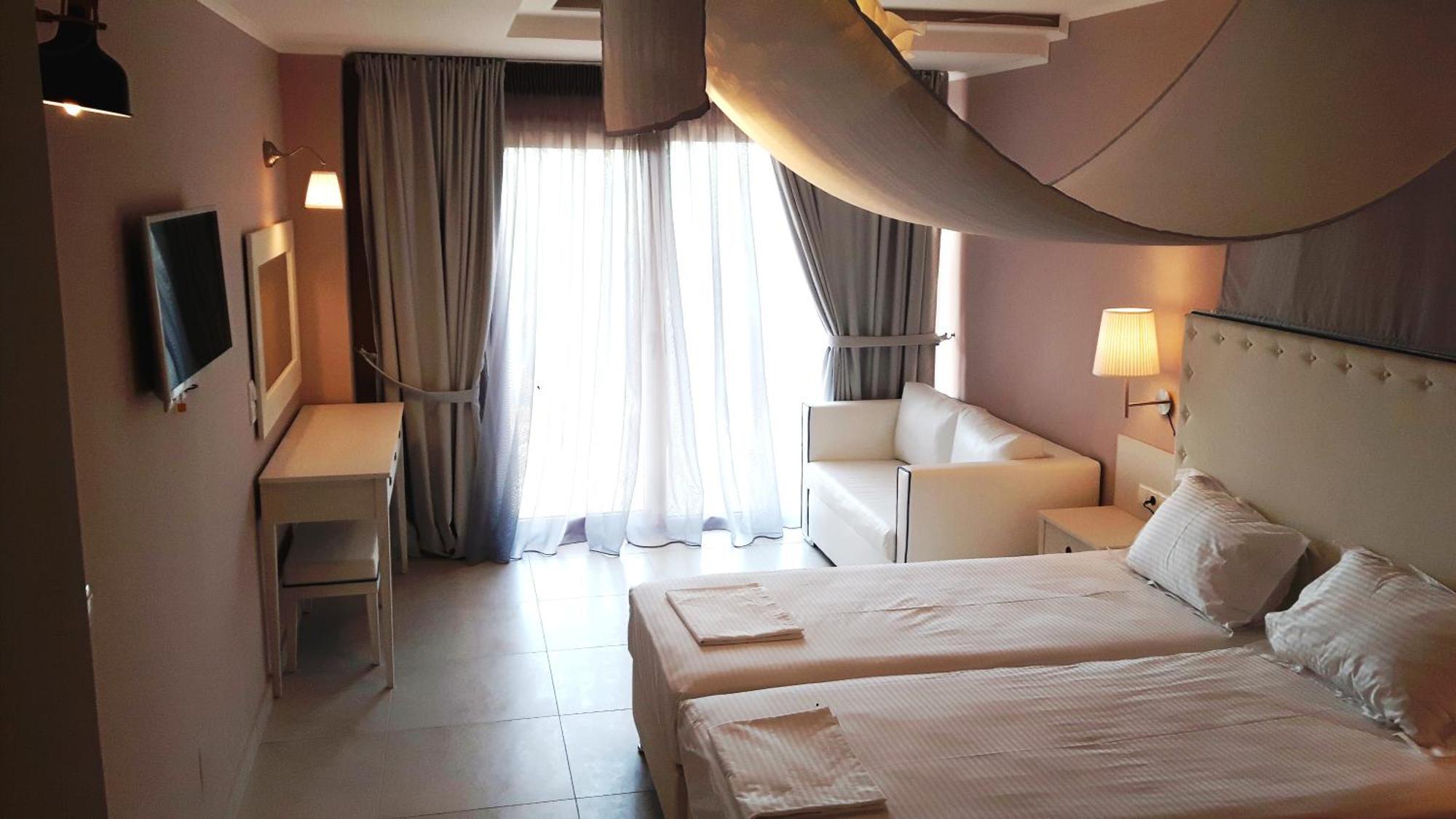 Enjoy Lichnos Bay Village, Camping, Hotel And Apartments ปาร์กา ภายนอก รูปภาพ